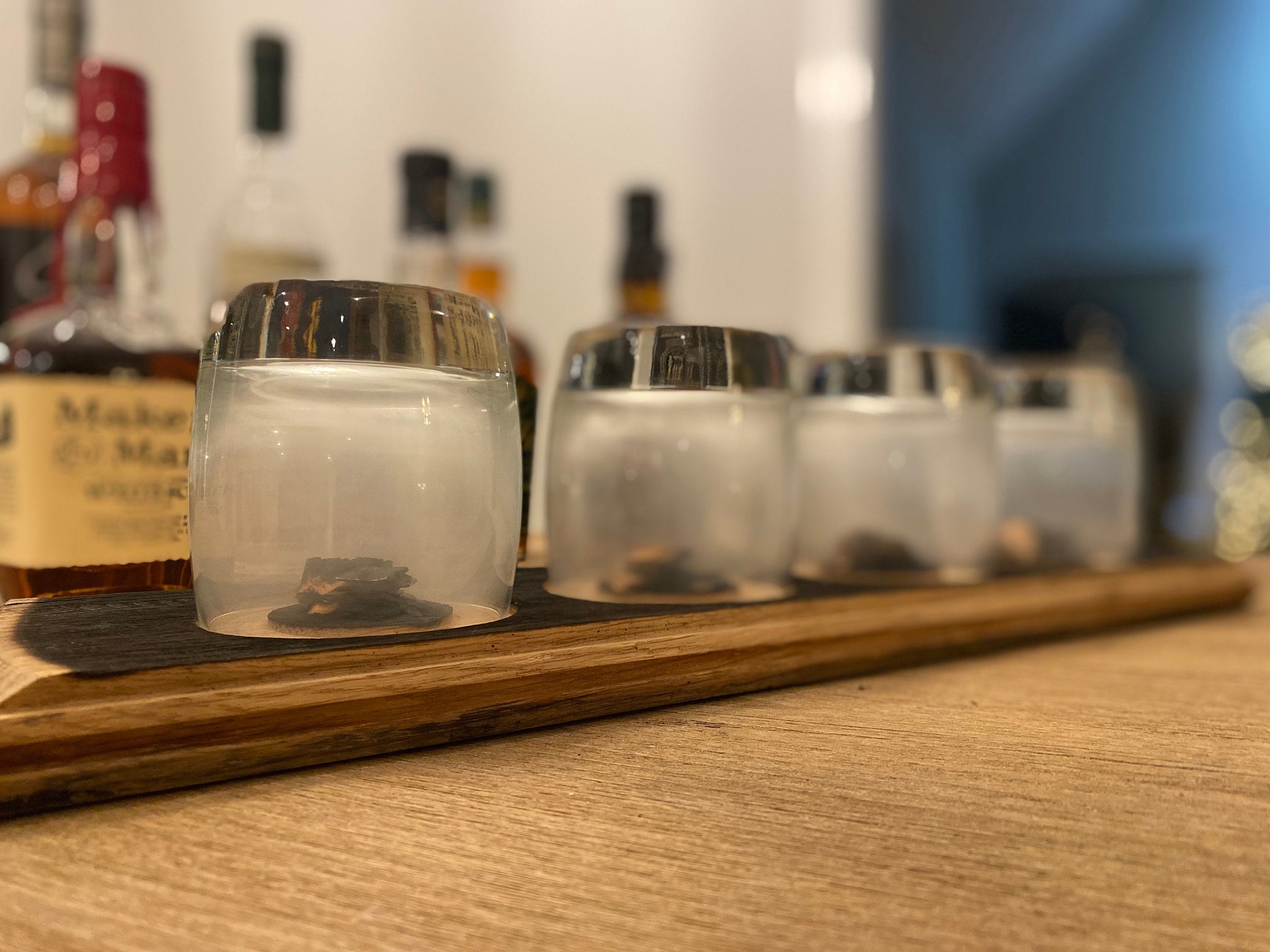 Smoked Cocktail Smoking Tray made from Authentic Whiskey Barrel Head, with  Smoking Chips